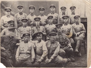 Group of world war 1 service men